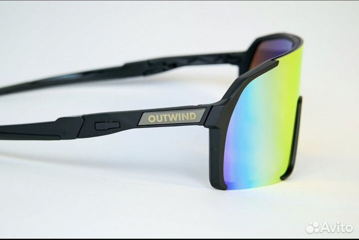 Спортивные солнцезащитные очки Outwind Vapor
