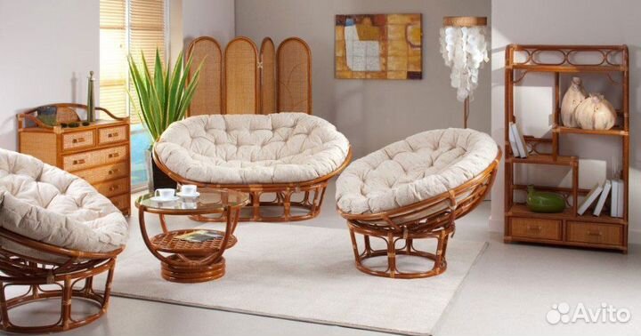 Круглое плетеное кресло из натурального ротанга