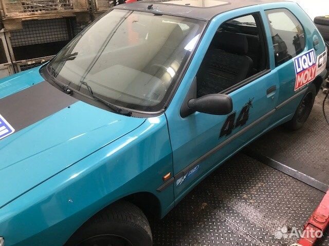 Разбор на запчасти Peugeot 306