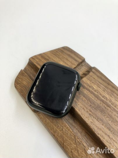 Apple Watch Series 7 - 45mm