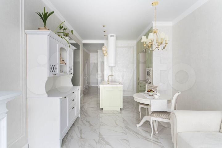 2-к. квартира, 67 м², 1/9 эт.