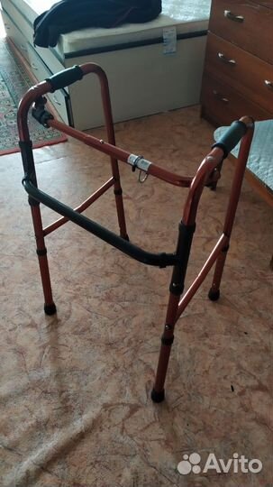 Ходунки для инвалидов