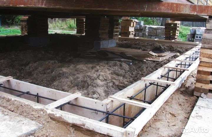 Бригада строителей