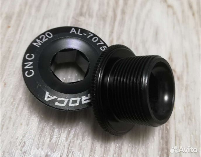 Болт системы Hollowtech ll M20