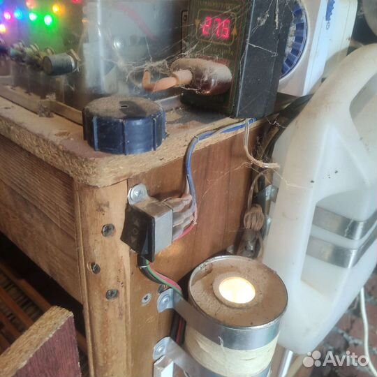 Инкубатор для яиц автоматический блиц