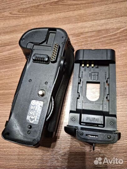 Батарейный блок nikon MB-D10 оригинал