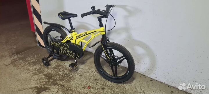 Велосипед maxiscoo 18