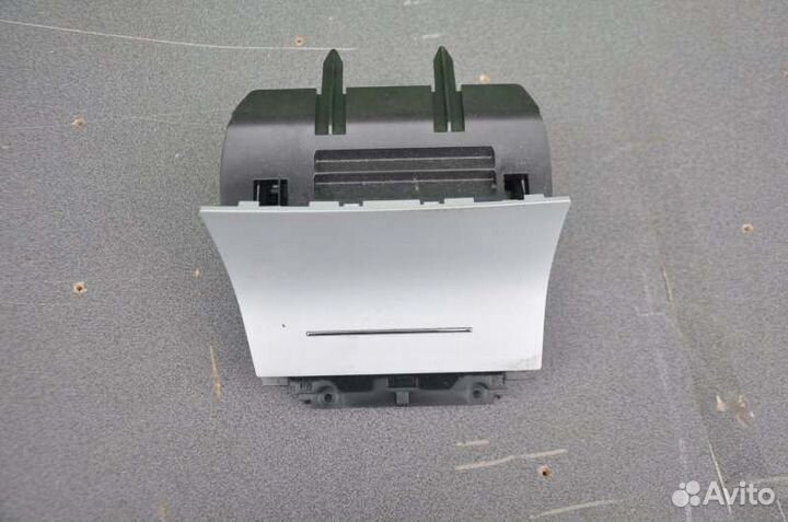 Пепельница передняя Skoda Octavia лифтбек А5