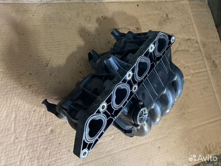 Впускной коллектор 036129711CE 1.4 Golf lV, Polo