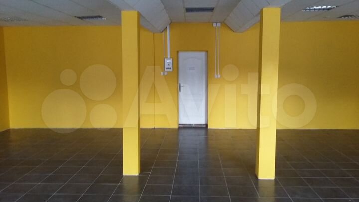 Торговое помещение, 100 м²