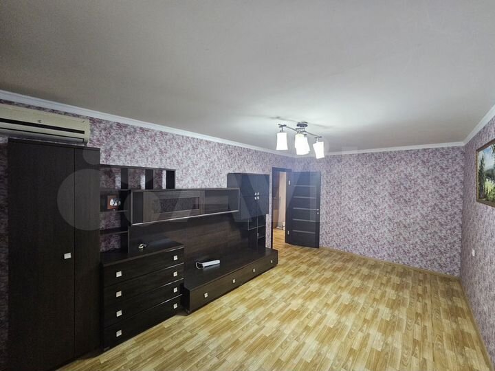 2-к. квартира, 65 м², 7/16 эт.