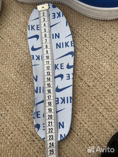 Кроссовки женские 36