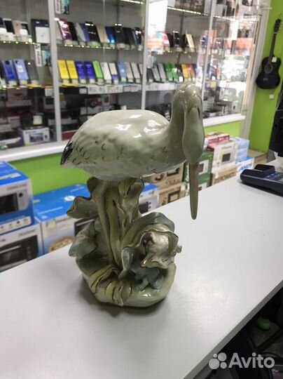 Фарфор цапля с лягушкой.Дулево 63г