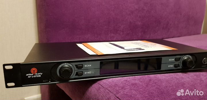 Радиосистема Arthur Forty U-9700B