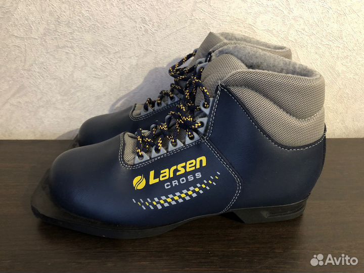 Лыжные ботинки новые