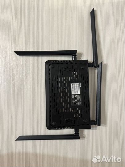 Wi-Fi роутер D-Link DIR-820/A1