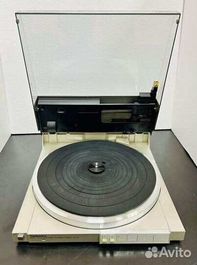 Проигрыватель винила Technics SL-D4