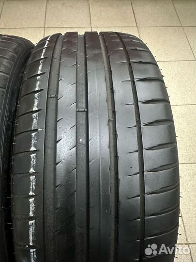 Michelin Pilot Sport 4 225/40 R18 92Y