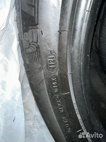 Michelin X-Ice North 4 SUV 275/45 R21 110T