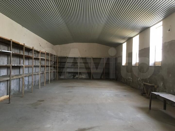 Свободного назначения, 250 м²