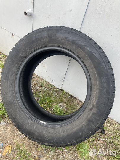Pirelli Formula Ice 225/65 R17
