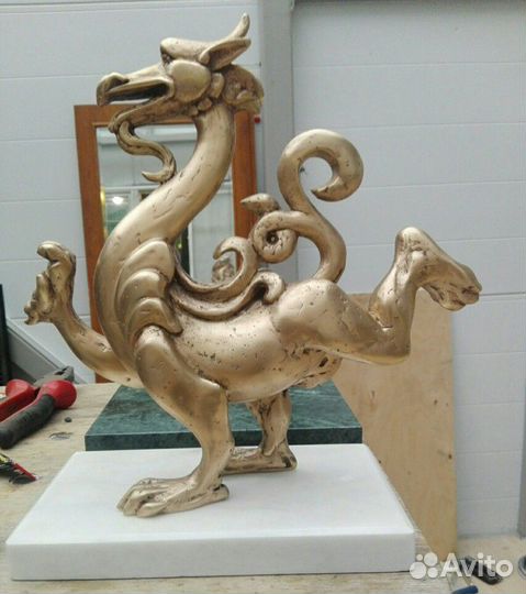 Дракон статуэтка