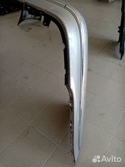 Бампер задний Мерседес 220