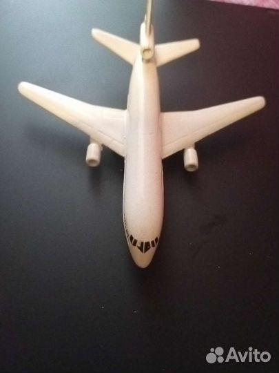 Модель самолета DC10