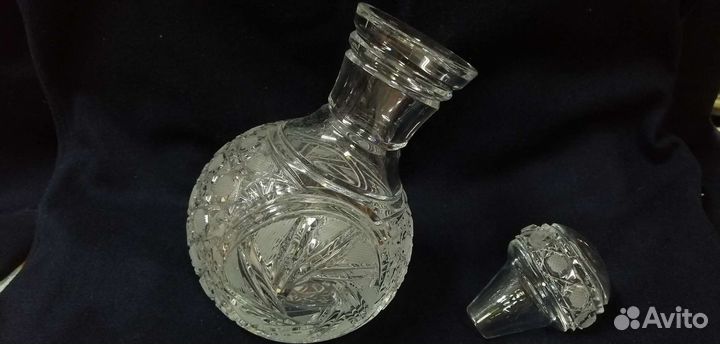 Графин хрустальный