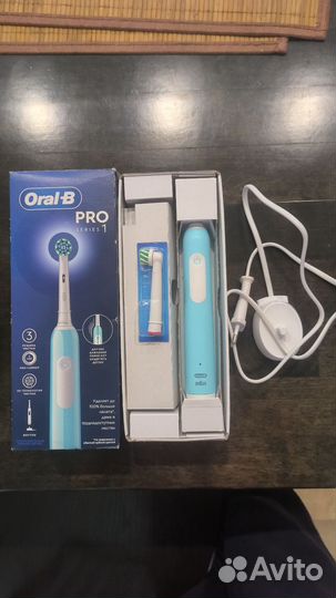 Зубная щетка oral b pro series 1