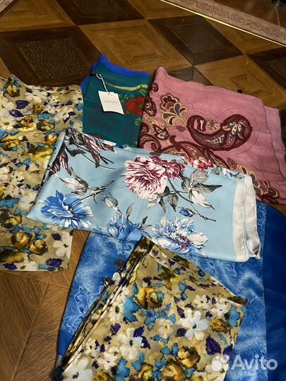 Платки все всесте по этой цене