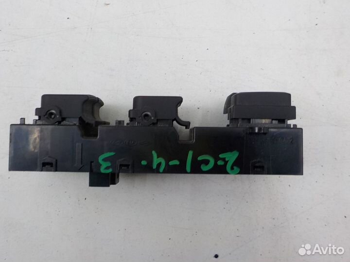 Кнопка Kia Optima III 2010