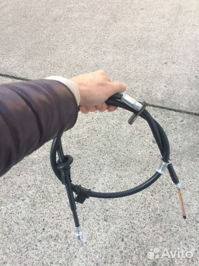 Трос стояночного тормоза правый Accent 2003-2010