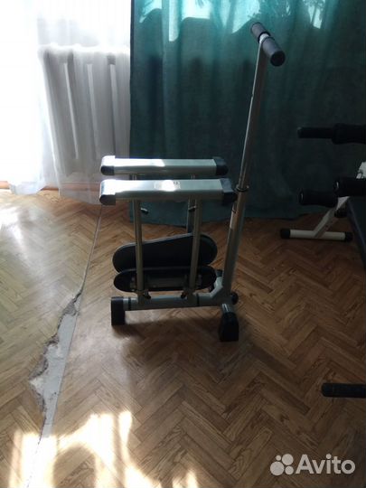Тренажёр для ног и Гантели Б/У