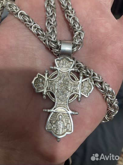 Серебрянная цепь с крестом