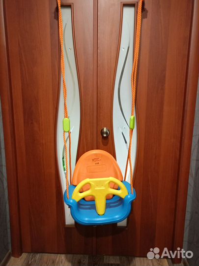 Детская качелька