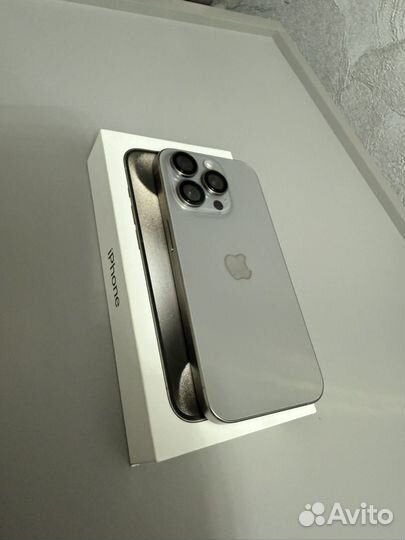 iPhone 15 Pro, 256 ГБ