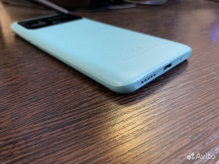 Xiaomi Poco C40, 3/32 ГБ