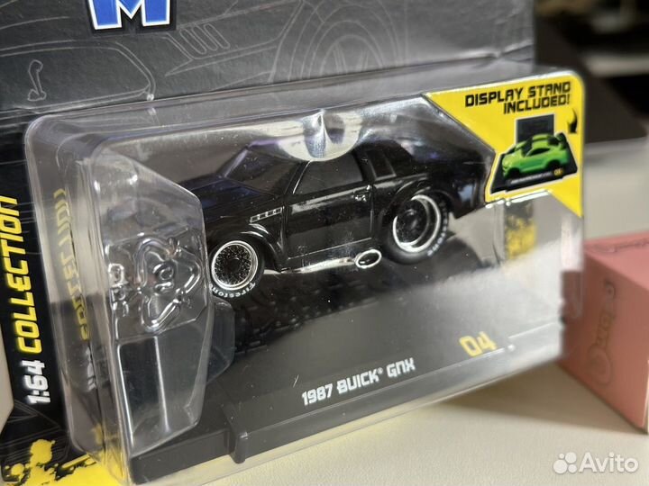 1:64 Коллекционные модели Maisto и Bburago