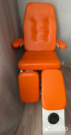 Педикюрное кресло