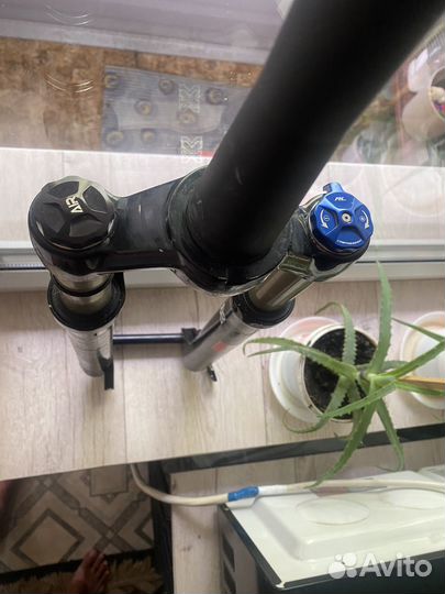 Вилка воздушная x fusion