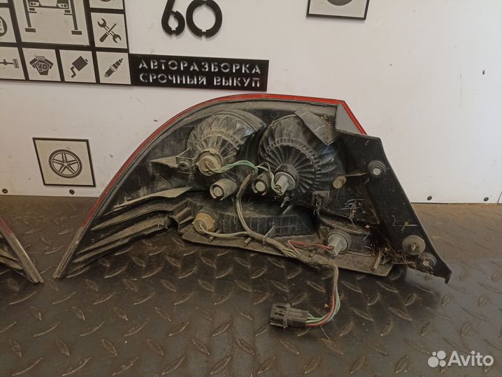 Фонарь задний для Mitsubishi Lancer 9