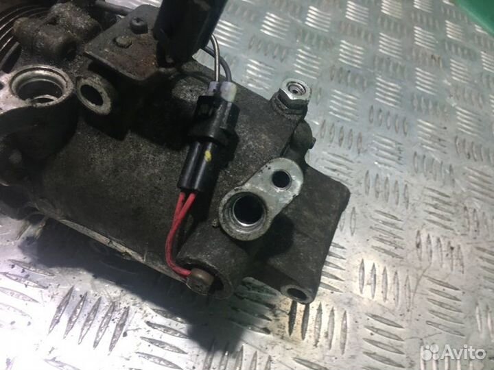 Компрессор кондиционера Mitsubishi Lancer 10