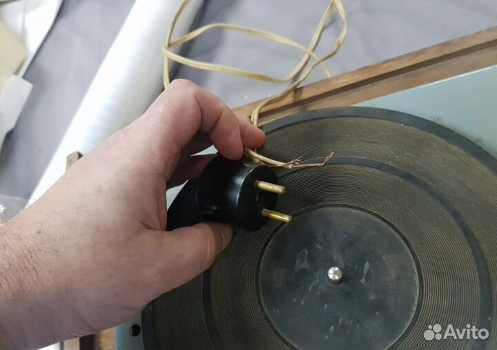 Виниловый проигрыватель Россия 323