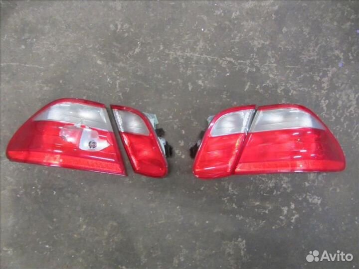 Фонарь задний задний левый Mercedes-Benz Clk C208