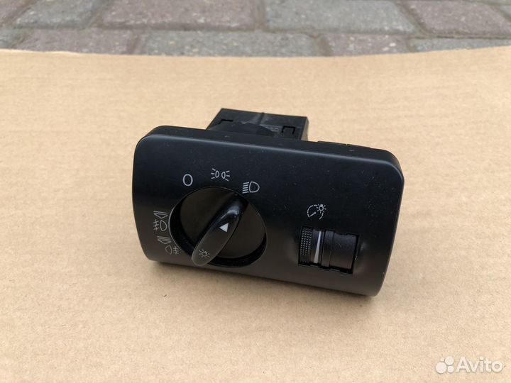 Переключатель света фар на Audi A6 C5