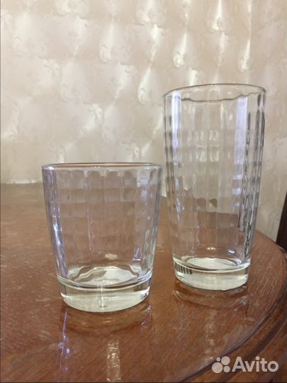Продаю стаканы, подносы