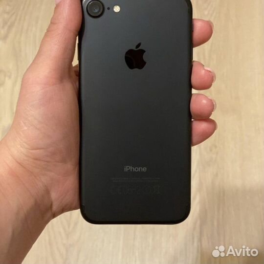 iPhone 7, 32 ГБ