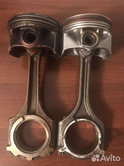 Поршни с шатунами в сборе