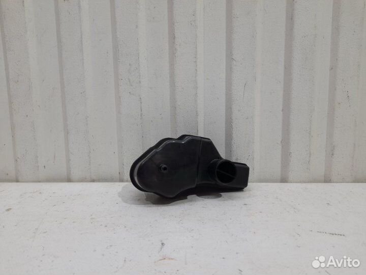 Резонатор воздушного фильтра Toyota Camry Xv70